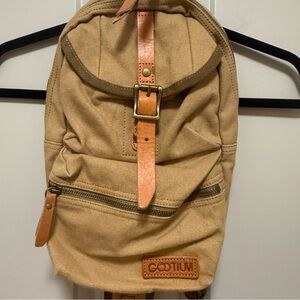 Gootium Tan Canvas Men's sling bag
